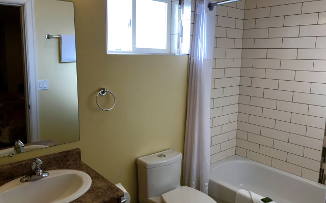 Sahara Courtyard Inn