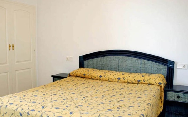 Отель Apartamentos Zafiro вид на фасад