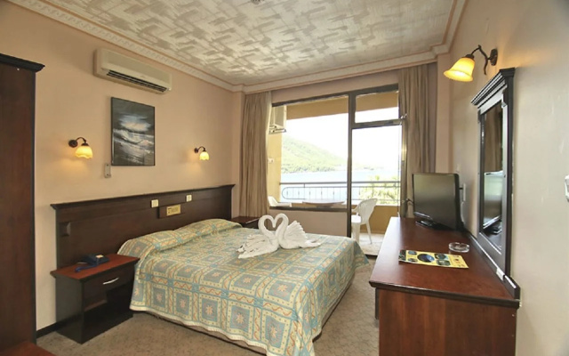 Hotel Golmar Beach