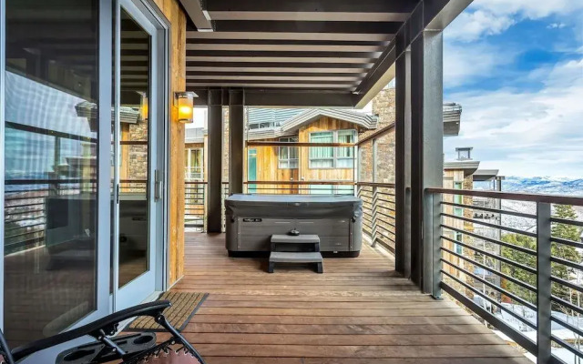 Platinum Two Bedroom 2 Apartment Hotel by RedAwning