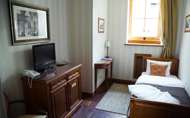 Vintage Boutique Hotel