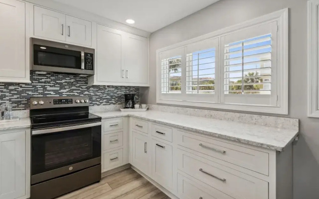 Amelia Island Beachfront Retreat - 2BR Sandpiper Loop