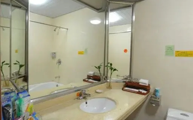 Nanning Zelin Hotel