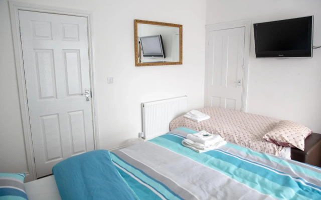 Alphalink Apartment