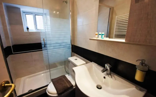 Downtown Apt at Filellinon