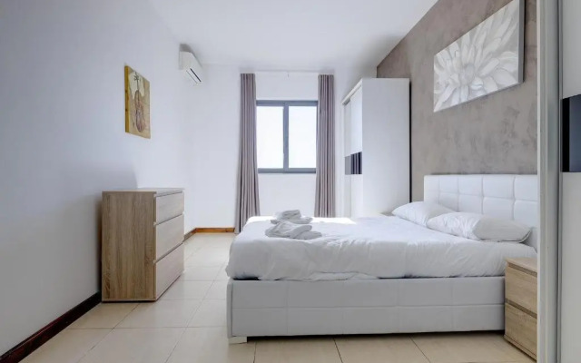 Modern 3BR Apartment in the Centre of Sliema