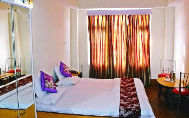 Hotel Teen Taley