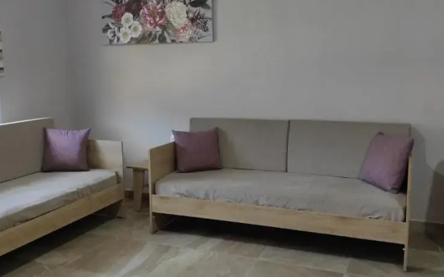 House Kallisti 2