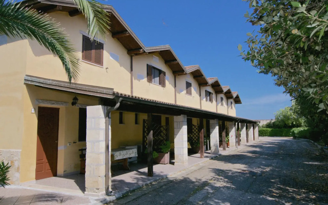 Fabulous Holiday Home in Trinitapoli with Swimming Pool