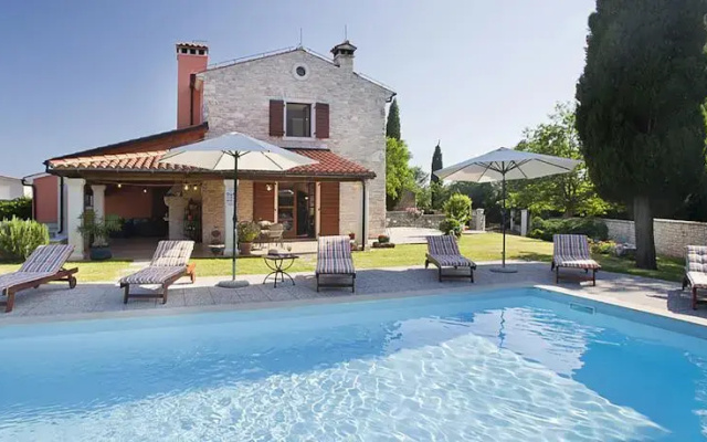 Villa Rebici 105