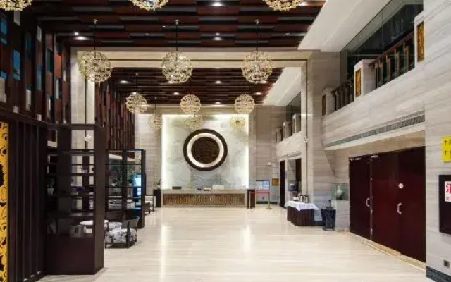 Xiyuan Jinrun Hotel (Longli North Station)
