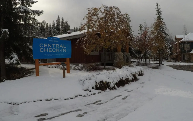 Panorama Vacation Retreat at Horsethief Lodge