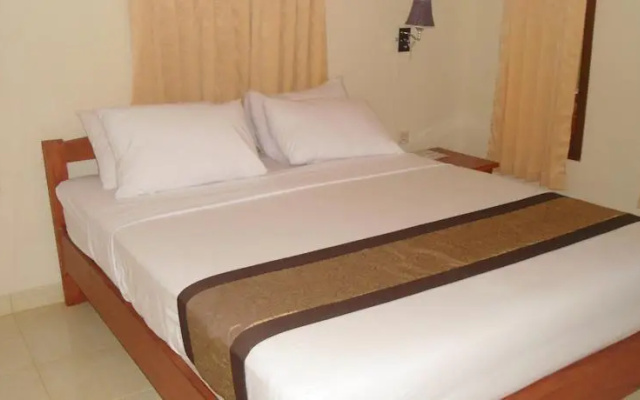 Sudis Cottages