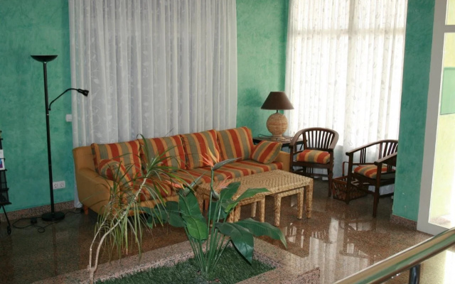 Apartamentos Andalucia Edificio Cantares
