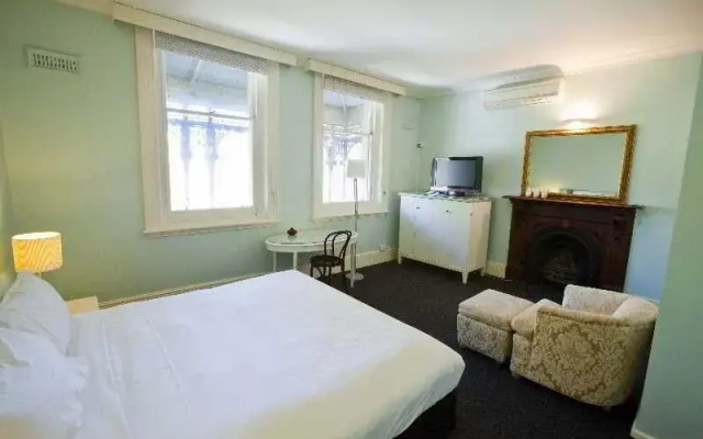The Albany Hotel