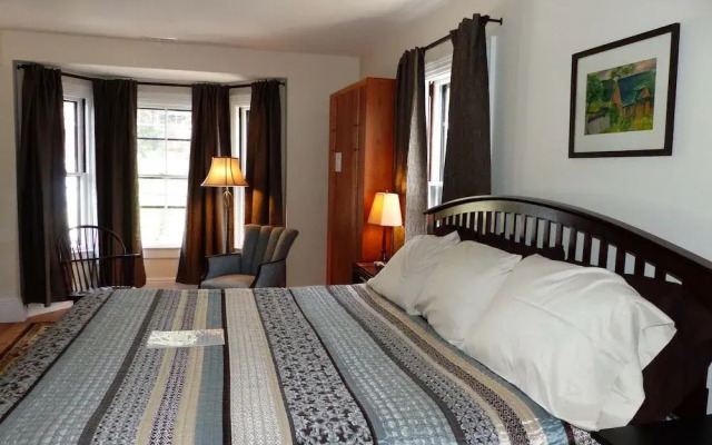 Davis Square Inn