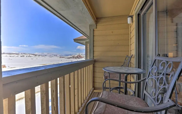 Cozy Ski-in/ski-out Granby Condo w/ Balcony!