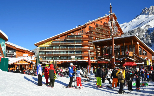 Spacious Apartment in Méribel near Ski Lift