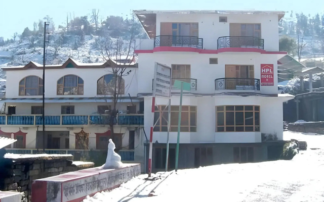 Goroomgo Pandey Lodge Munsiyari