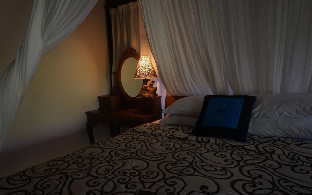 Sari Bamboo Villas