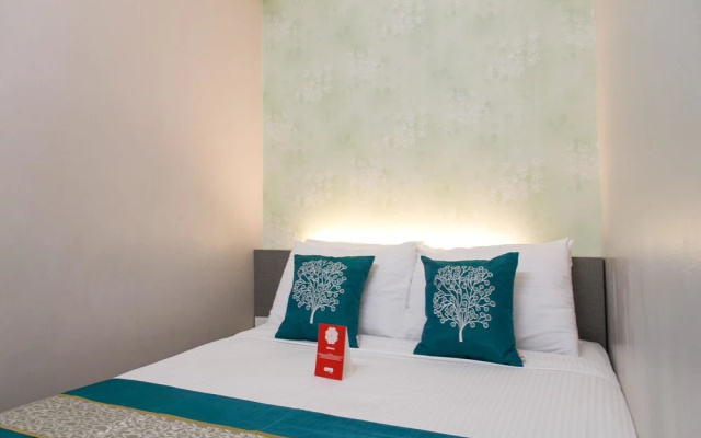 OYO 198 Seeds Hotel
