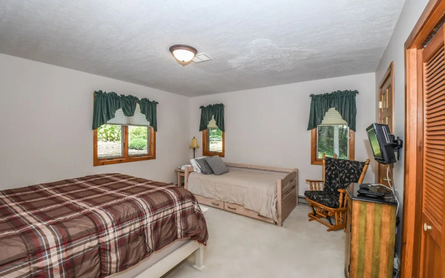 Slip Away Chalet 4 Bedroom House