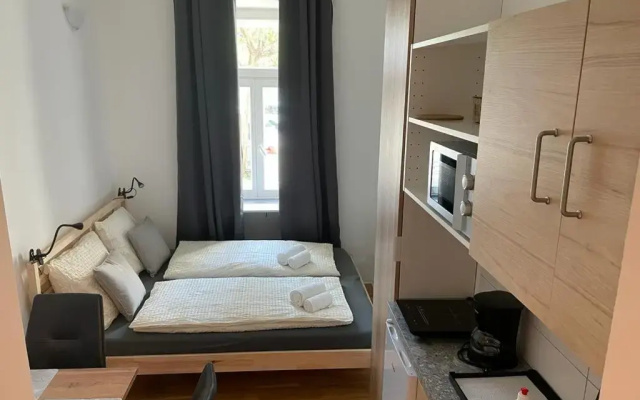 Luna Apartments