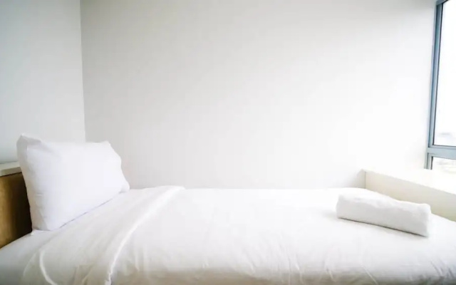 Homey 2Br With Extra Room At Taman Beverly Apartment