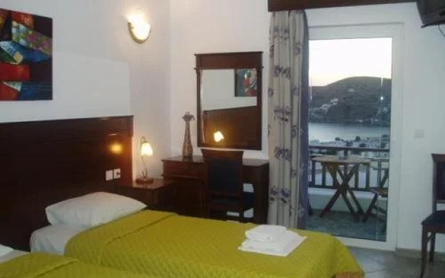 Ritas Place Hotel