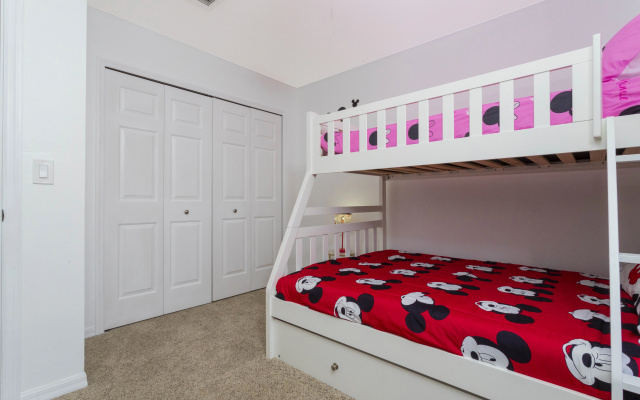 Beautiful 5Bd Single Family w/ Game Room @ 106 Lake Wilson Preserve