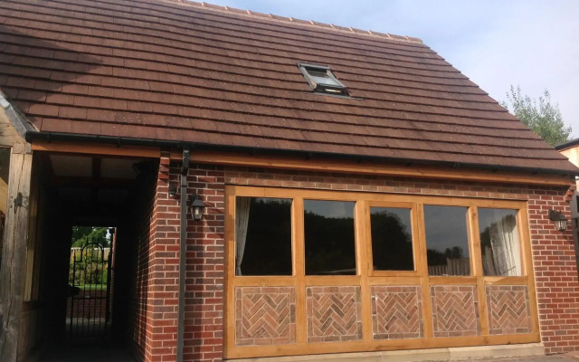 Woodview Lodge