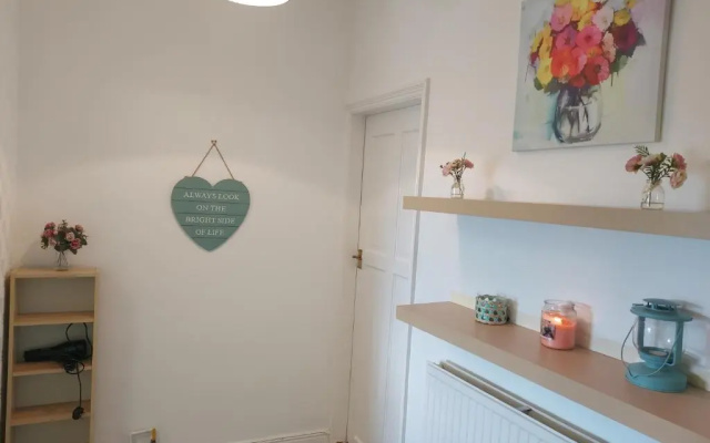 Hilltop Place Suites Flat Above 250