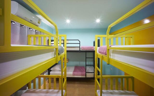 Отель 305 Hostel Таиланд, Бангкок - отзывы, цены и фото номеров - забронировать отель 305 Hostel онлайн вестибюль