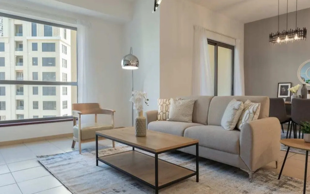 Homely Apt Steps Away to the Beach, JBR