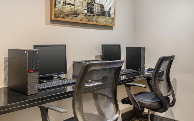 Best Western Plus Bridgewater Hotel & Convention Centre