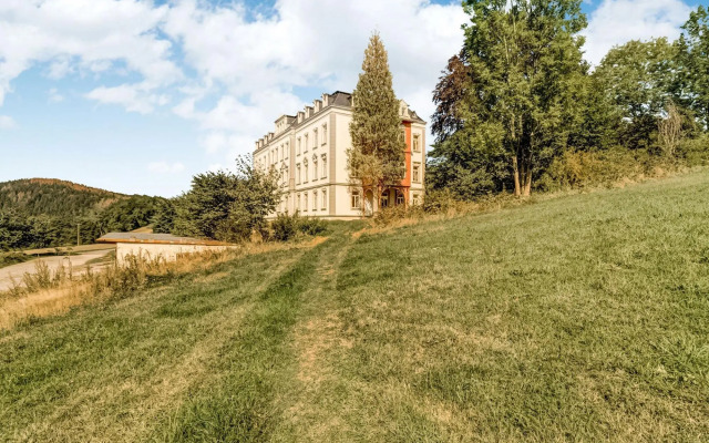 Pretty Apartment with Large Communal Terrace near Borstendorf