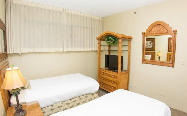 Kaanapali Shores 161 2 Bedroom Condo by RedAwning