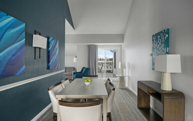 Club Wyndham Newport Onshore