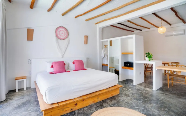 Punta Blanca | Beachfront Boutique Hotel
