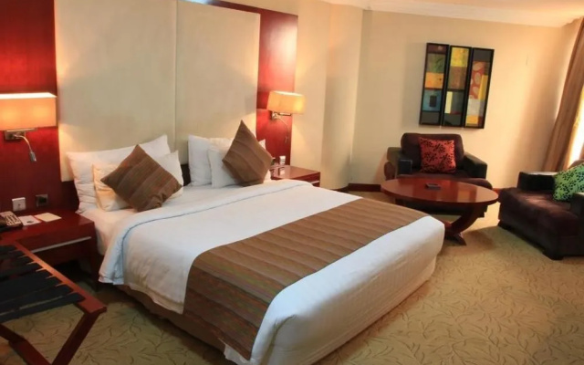 Chelsea Hotel - Guest Room