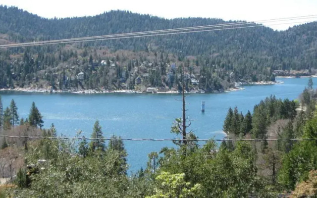 Yosemite Drive House