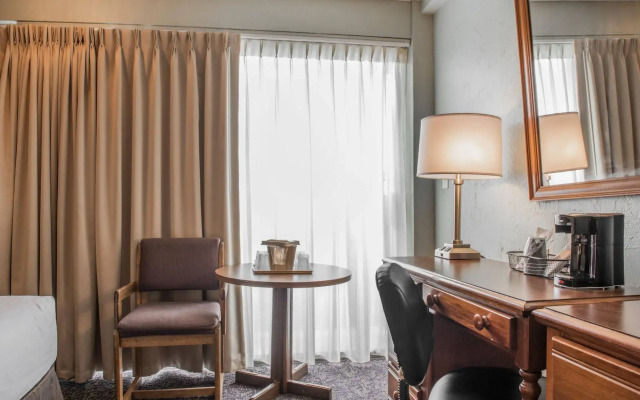 Quality Inn University Center