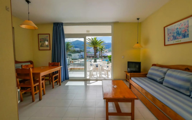Rescator Resort 322 in Roses