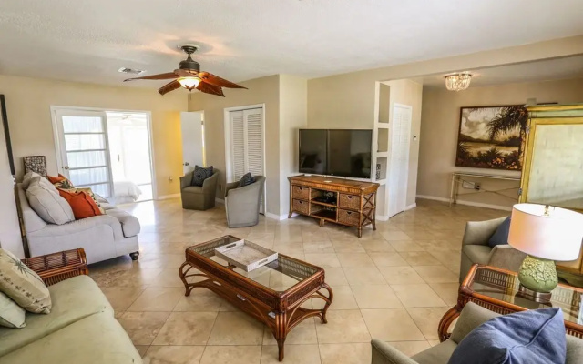121 Egret Beach House