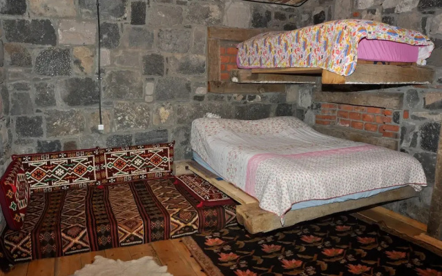 Doğunun Taş Evleri