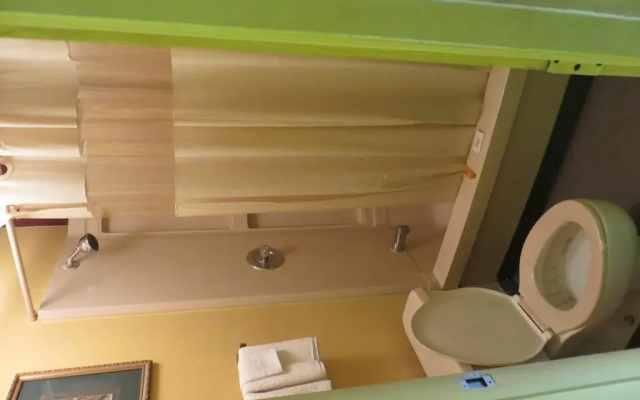 Travelodge at Six Flags