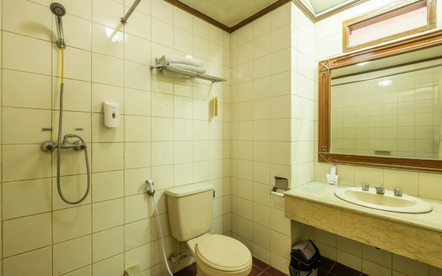Capital O 1256 Sangga Buana Resort and Convention Hotel