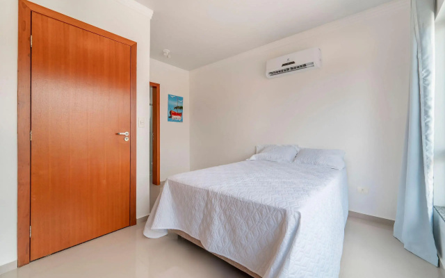 Casa Para 08 Pessoas Em Bombas