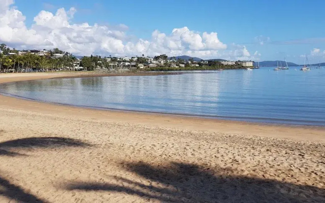 WHITSUNDAY Spacious & Comfortable, Moments from Picturesque Boardwalk