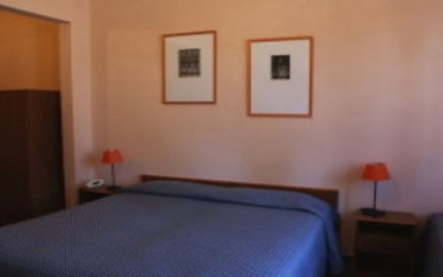 Отель Albergo Losanna комната для гостей